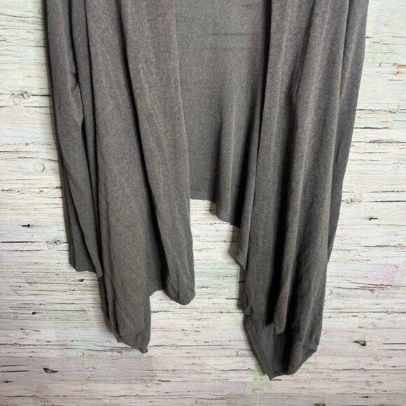 OAT New York Women's gray cardigan size medium - Picture 2 of 6